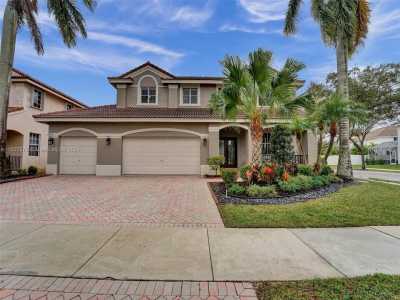 Home For Sale in Weston, Florida