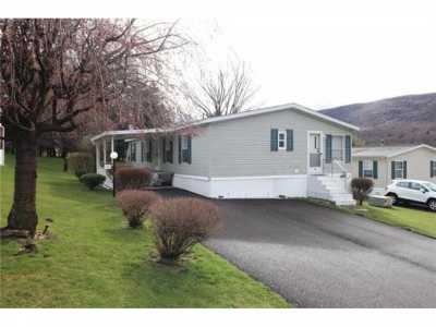 Home For Sale in Lower Towamensing Tp, Pennsylvania