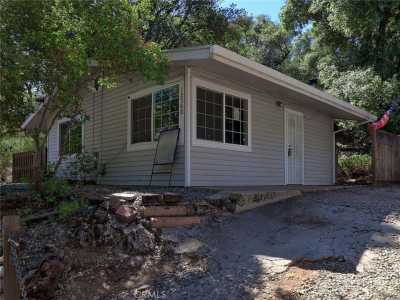 Home For Sale in Clearlake Oaks, California