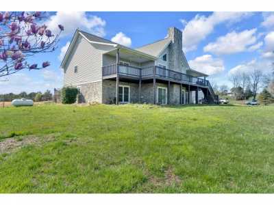Home For Sale in Midway, Tennessee