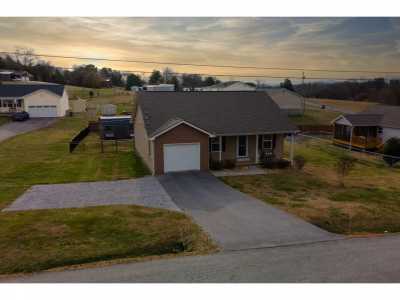 Home For Sale in White Pine, Tennessee