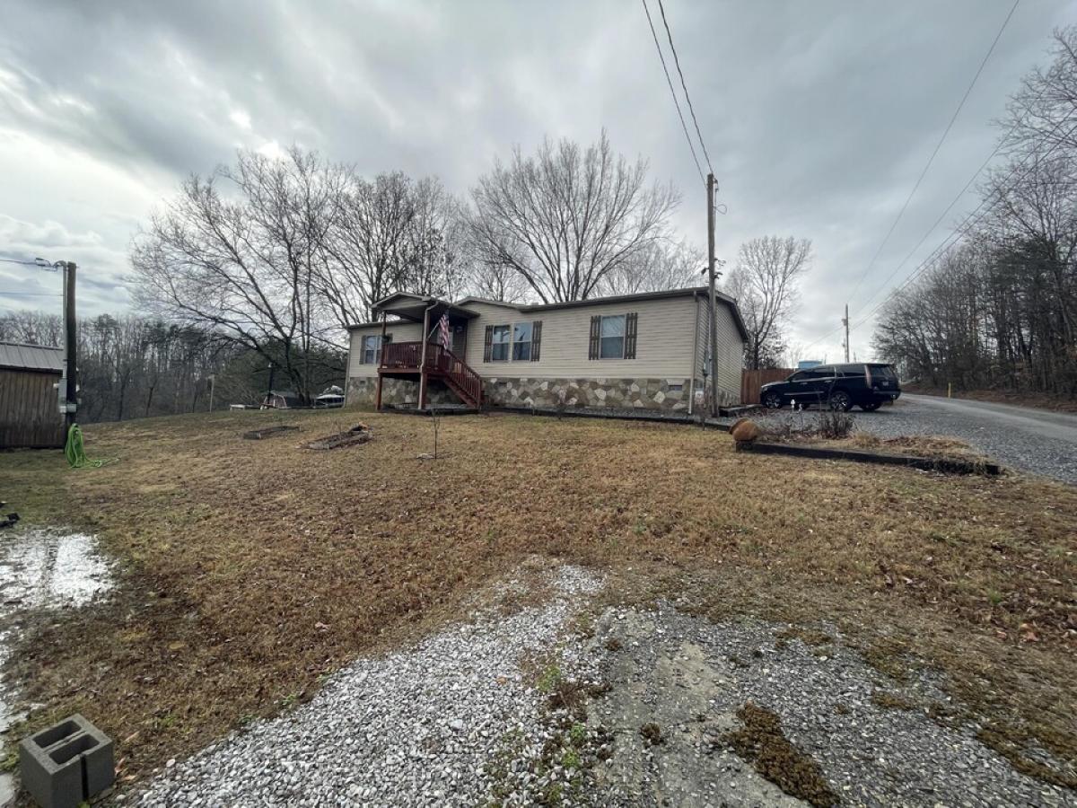Picture of Home For Sale in Newport, Tennessee, United States