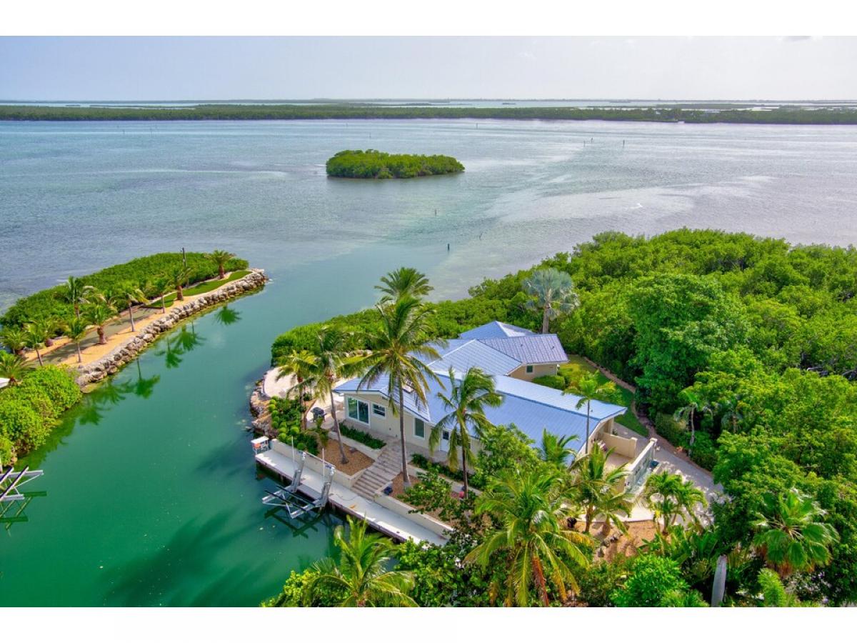 Picture of Home For Sale in Cudjoe Key, Florida, United States