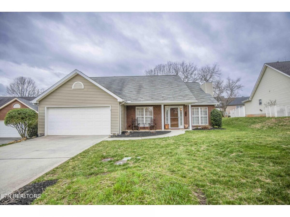Picture of Home For Sale in Lenoir City, Tennessee, United States