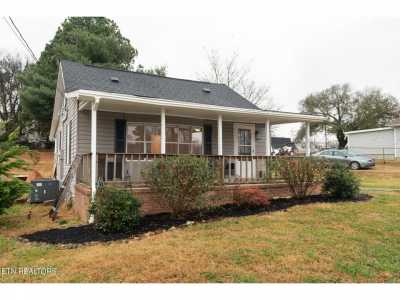 Home For Sale in Rockford, Tennessee