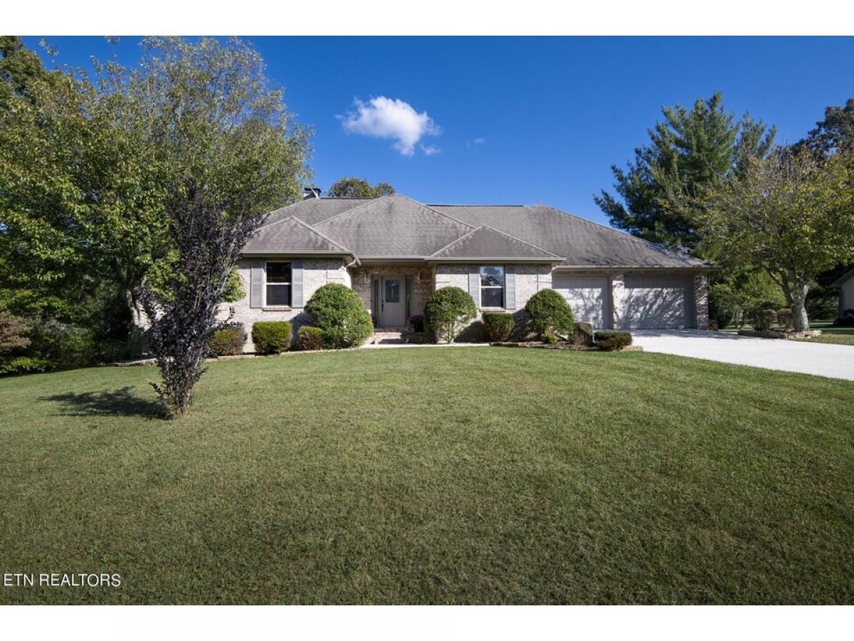 Picture of Home For Sale in Crossville, Tennessee, United States