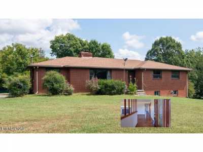 Home For Sale in Knoxville, Tennessee