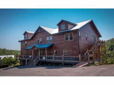 Home For Sale in Sevierville, Tennessee
