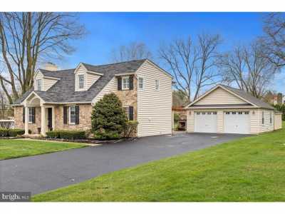 Home For Sale in Chalfont, Pennsylvania