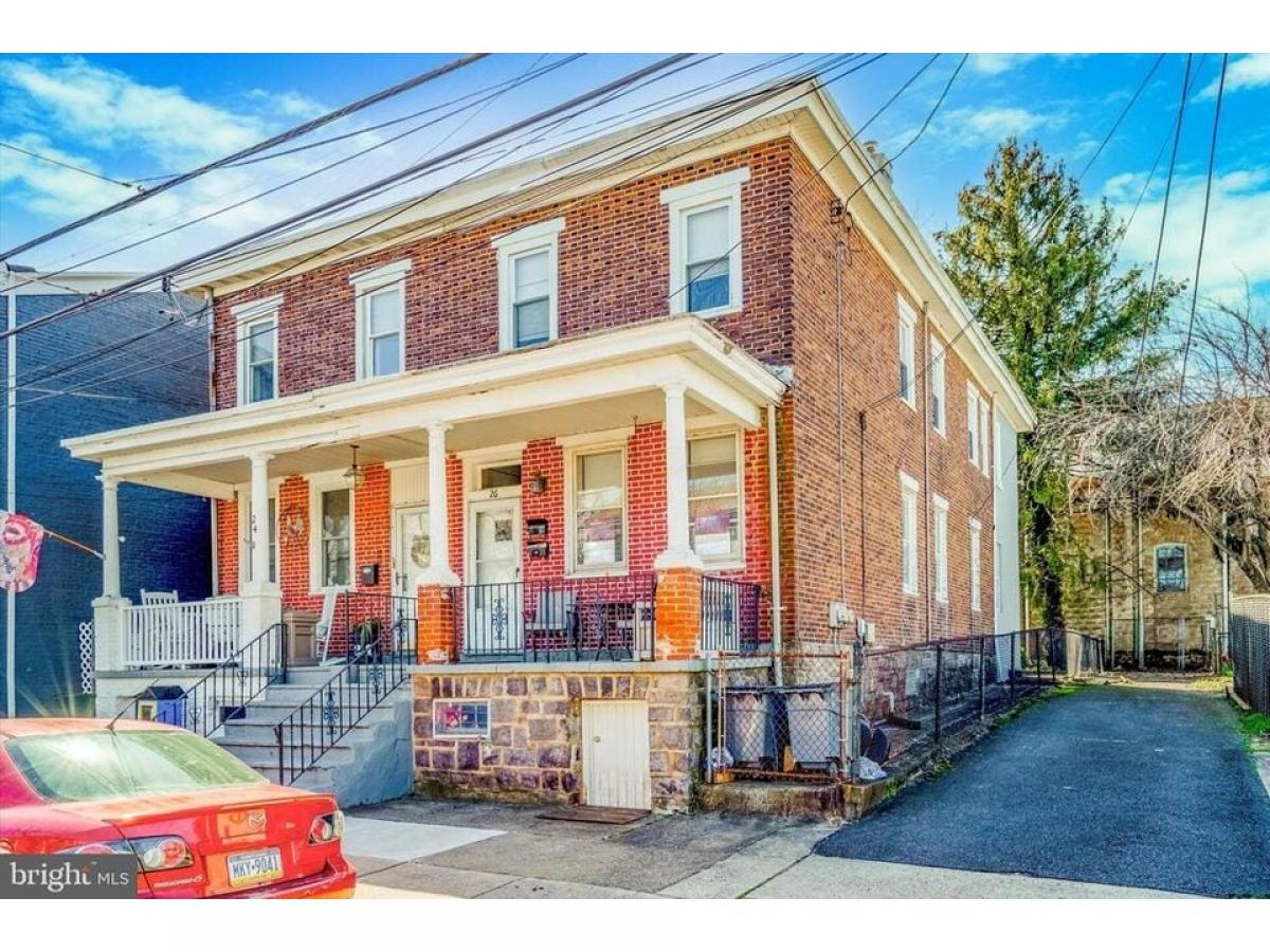 Picture of Multi-Family Home For Sale in Bristol, Pennsylvania, United States