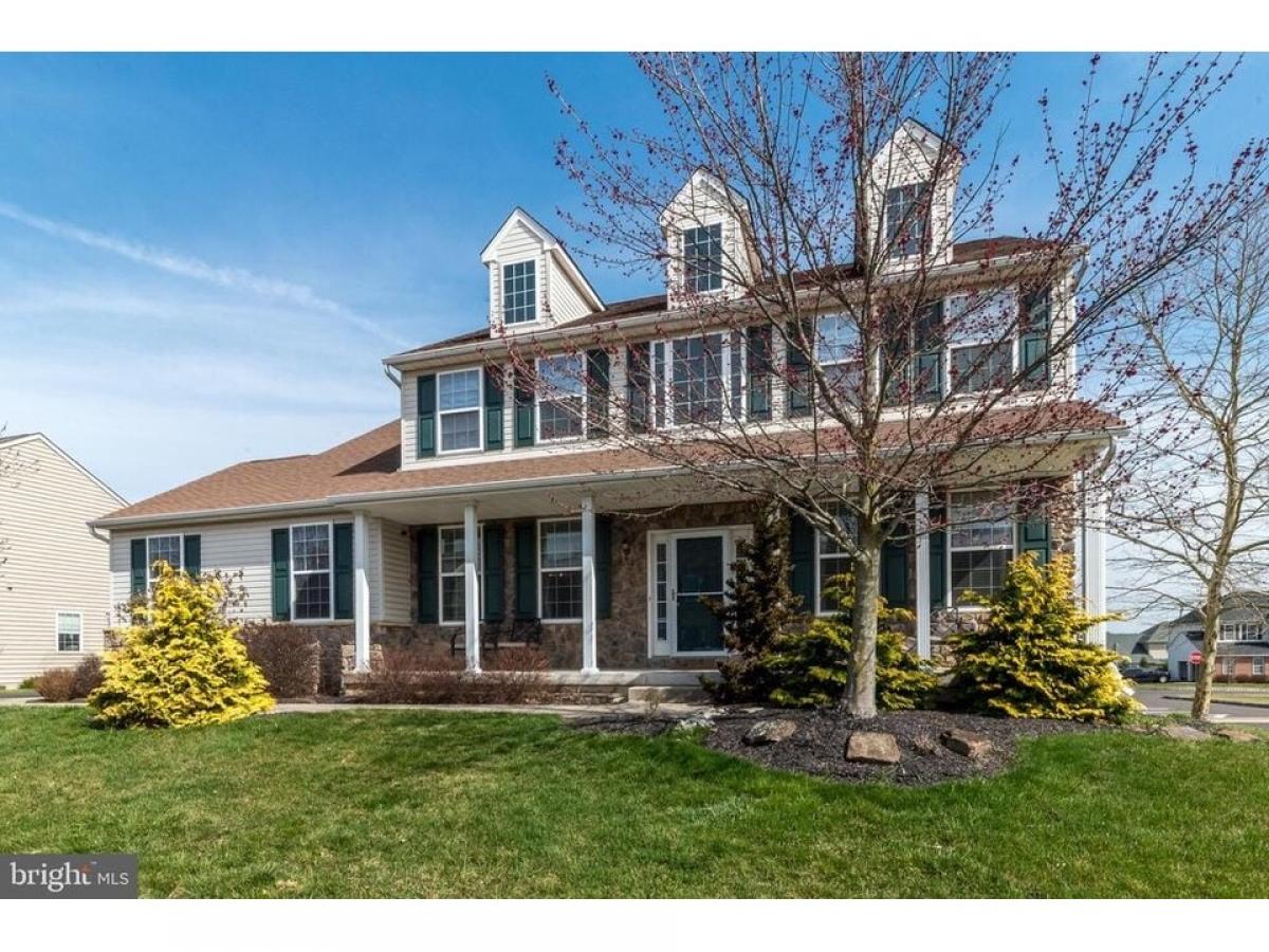 Picture of Home For Sale in Perkasie, Pennsylvania, United States