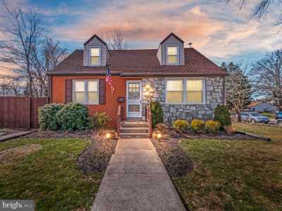 Home For Sale in Morrisville, Pennsylvania