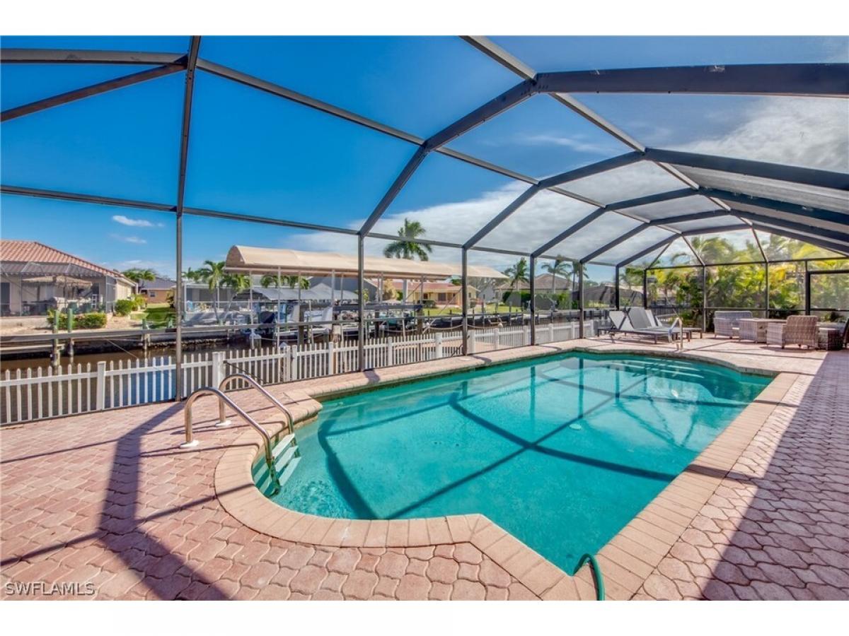 Picture of Home For Sale in Matlacha Isles, Florida, United States