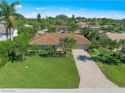 Home For Sale in Sanibel, Florida