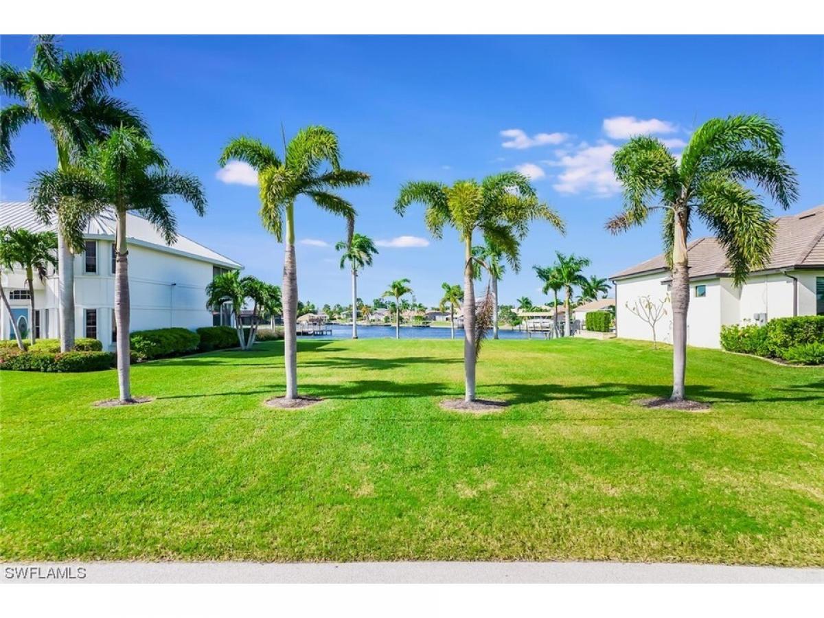 Picture of Home For Sale in Cape Coral, Florida, United States