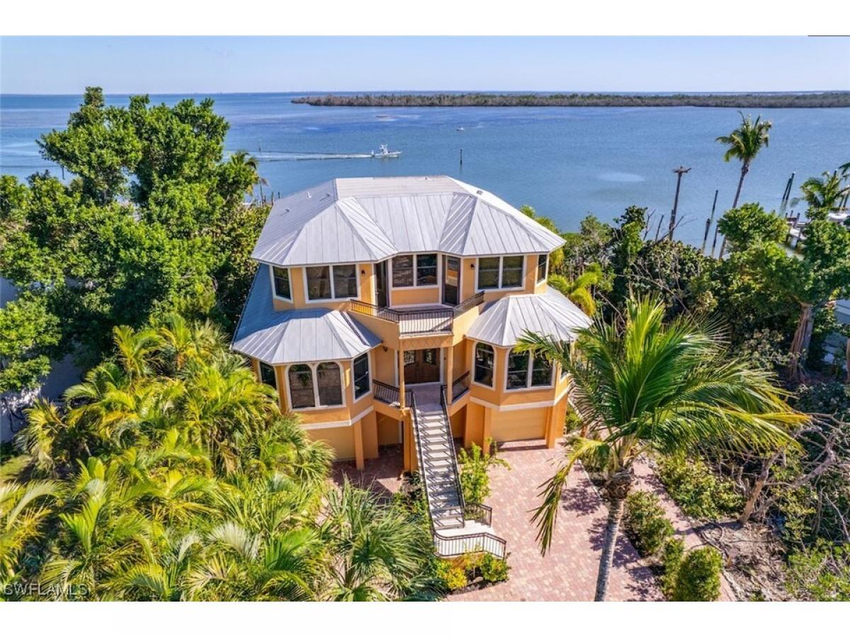 Picture of Home For Sale in Captiva, Florida, United States