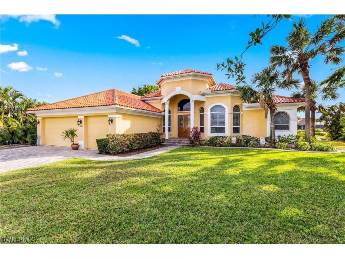 Picture of Home For Sale in Fort Myers, Florida, United States