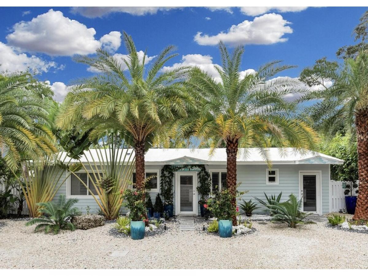 Picture of Multi-Family Home For Sale in Upper Matecumbe Key Islamorada, Florida, United States