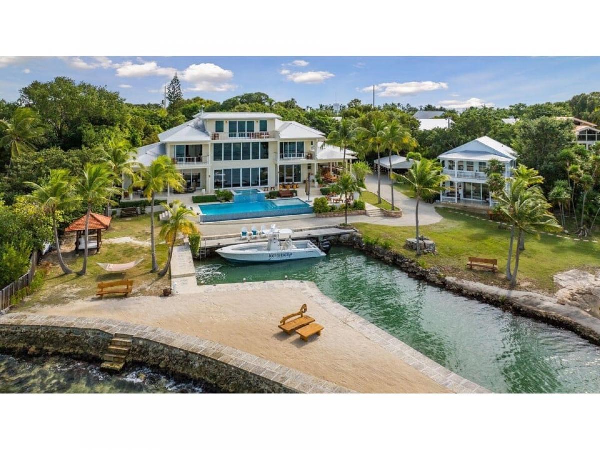 Picture of Home For Sale in Upper Matecumbe Key Islamorada, Florida, United States