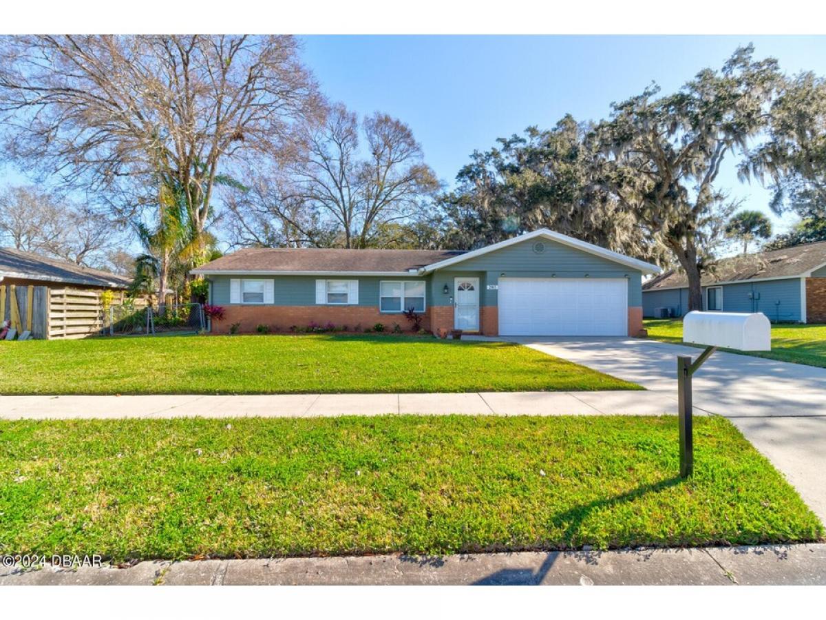 Picture of Home For Sale in South Daytona, Florida, United States