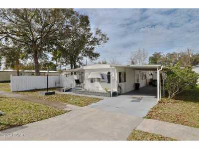 Home For Sale in Port Orange, Florida