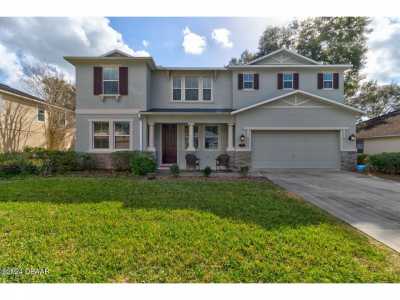 Home For Sale in Deland, Florida