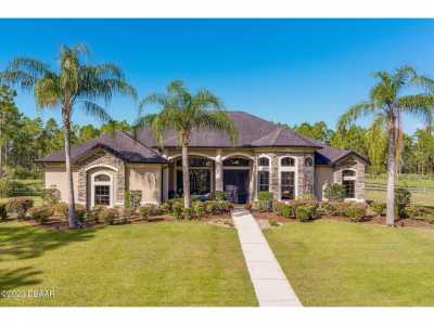 Home For Sale in New Smyrna Beach, Florida