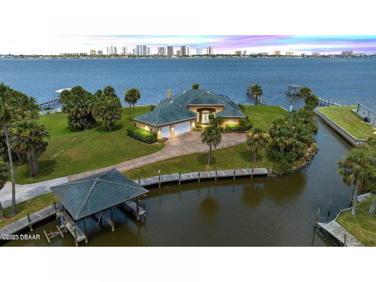Picture of Home For Sale in South Daytona, Florida, United States