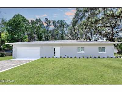 Home For Sale in Port Orange, Florida