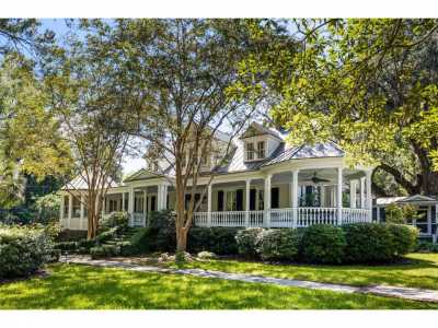 Home For Sale in Summerville, South Carolina
