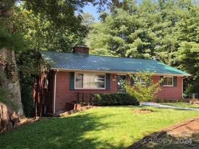 Home For Sale in Mars Hill, North Carolina