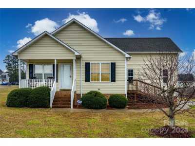 Home For Sale in Kannapolis, North Carolina