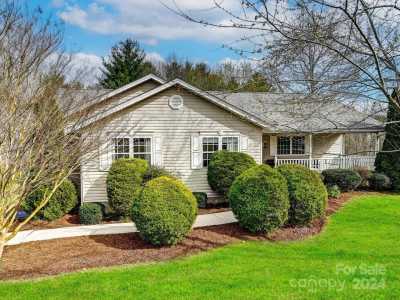 Home For Sale in Weaverville, North Carolina