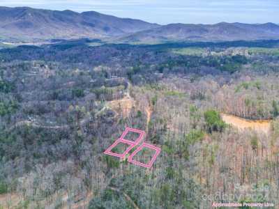 Home For Sale in Mill Spring, North Carolina