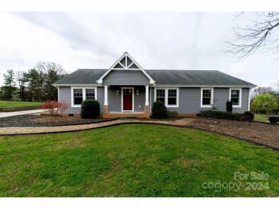 Home For Sale in Kings Mountain, North Carolina
