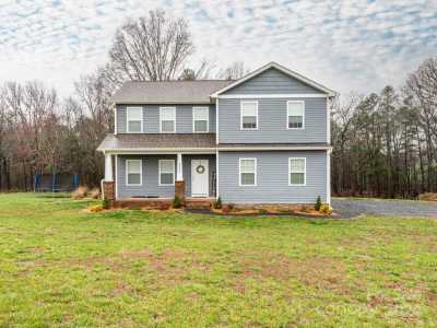 Home For Sale in Oakboro, North Carolina