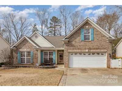 Home For Sale in Indian Trail, North Carolina