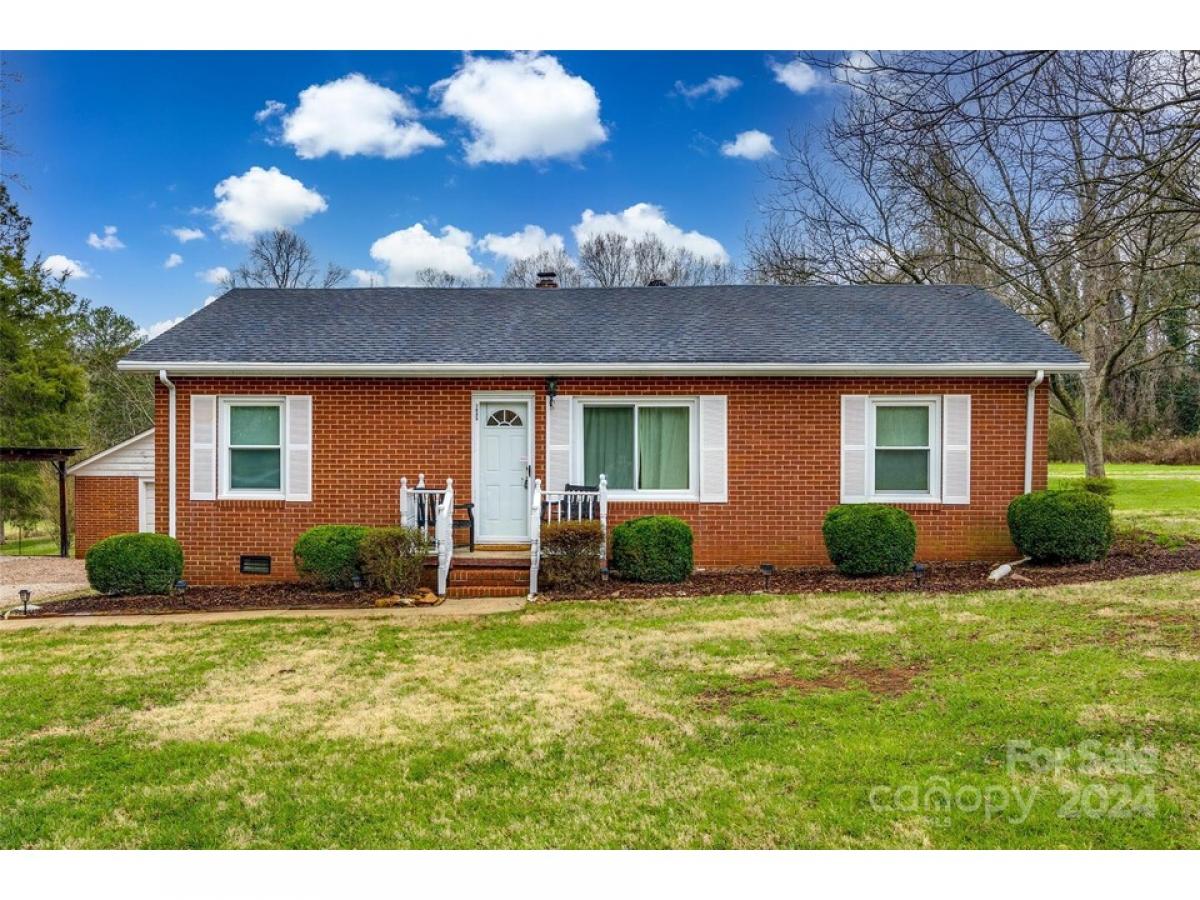 Picture of Home For Sale in China Grove, North Carolina, United States