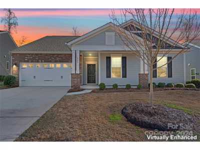 Home For Sale in Belmont, North Carolina