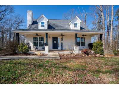 Home For Sale in Midland, North Carolina