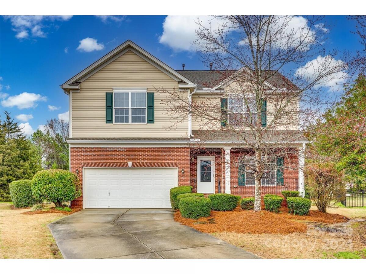 Picture of Home For Sale in Indian Trail, North Carolina, United States