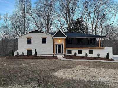 Home For Sale in Gastonia, North Carolina