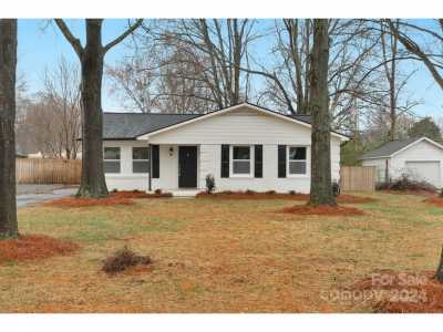 Home For Sale in Indian Trail, North Carolina