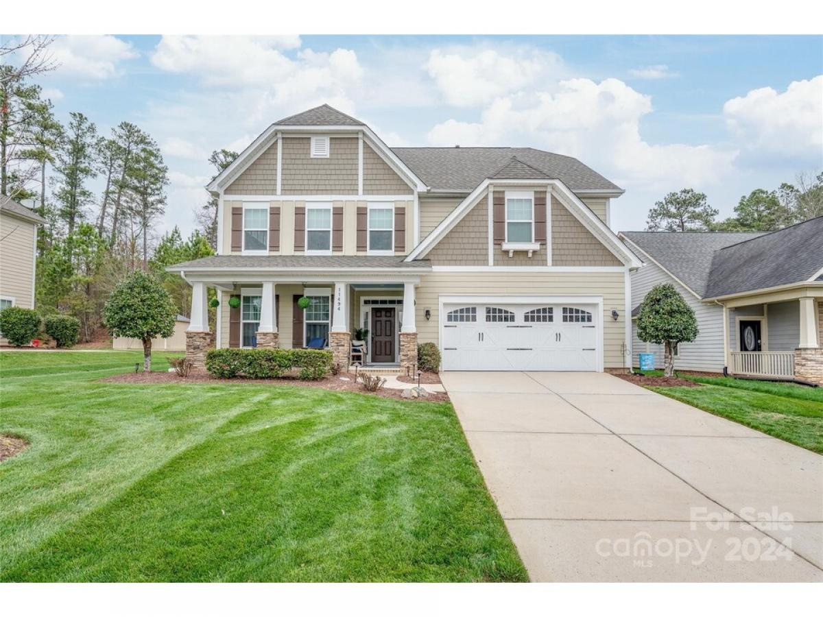 Picture of Home For Sale in Midland, North Carolina, United States