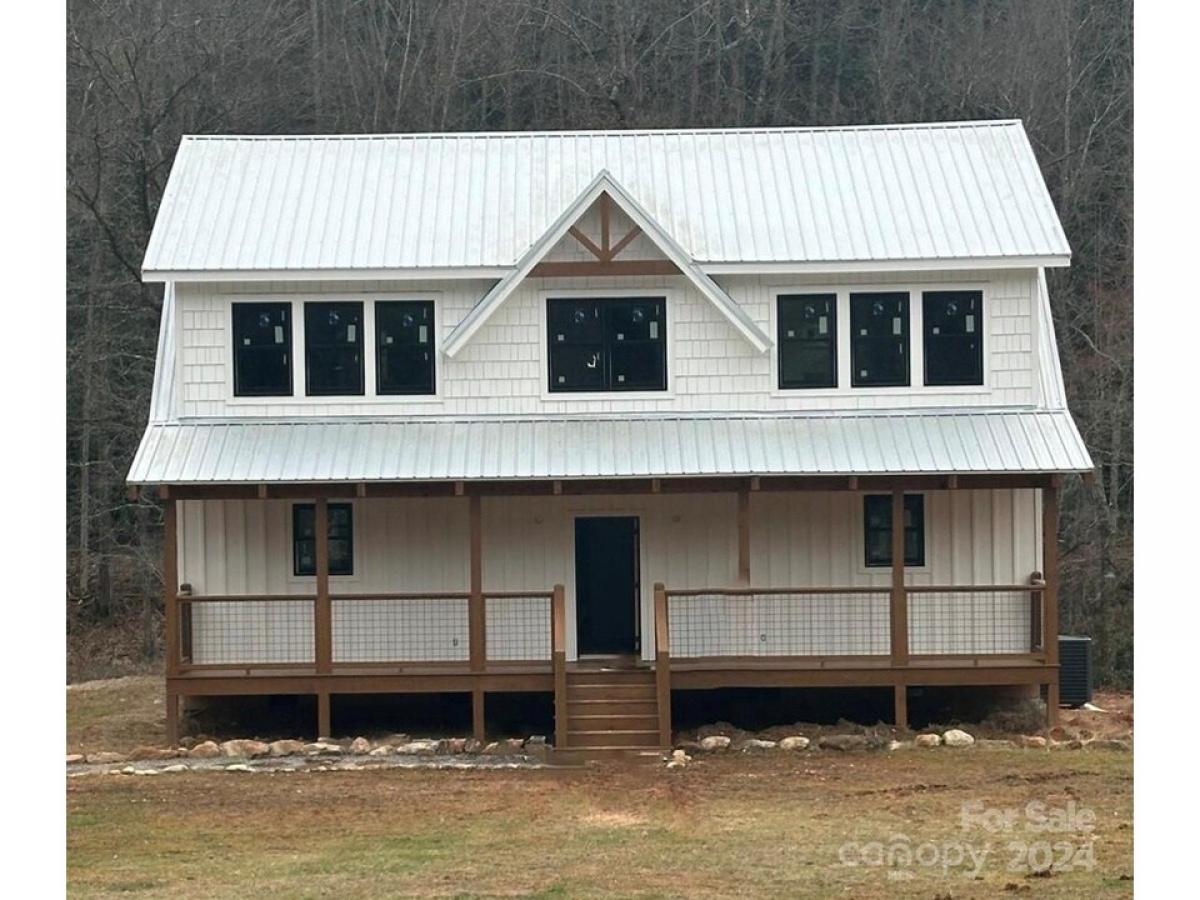 Picture of Home For Sale in Cullowhee, North Carolina, United States