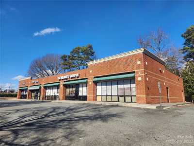 Commercial Building For Sale in Charlotte, North Carolina