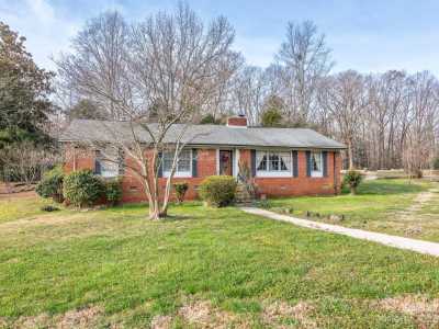 Home For Sale in Monroe, North Carolina