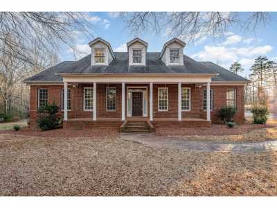 Home For Sale in Monroe, North Carolina