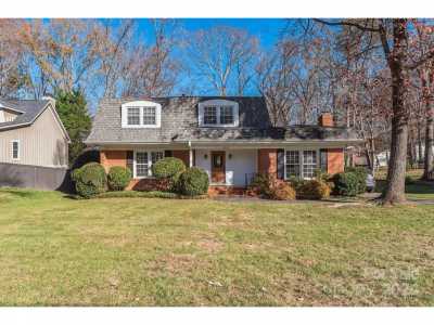 Home For Sale in Charlotte, North Carolina