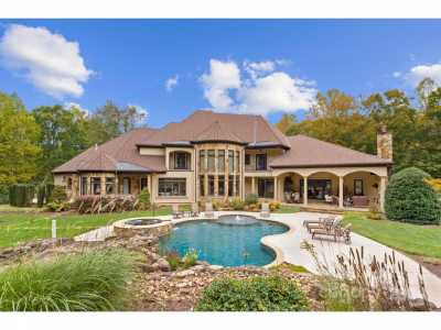 Home For Sale in Sherrills Ford, North Carolina
